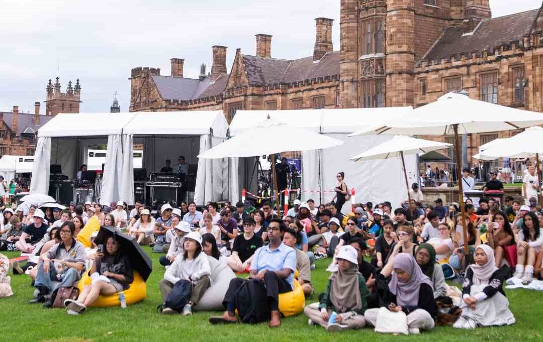 hoat dong ngoai khoa The University of Sydney.jpg